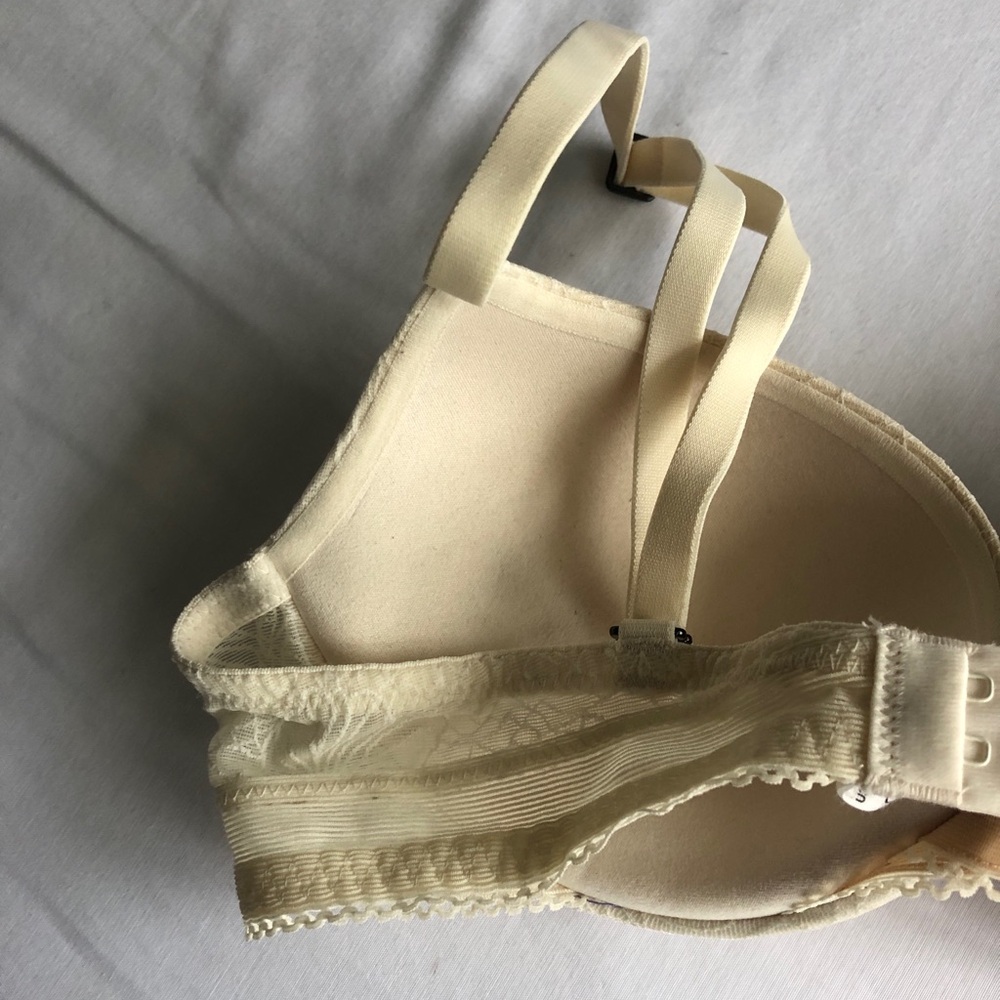 Calvin Klein Push-up Bra - Picture 9 of 10